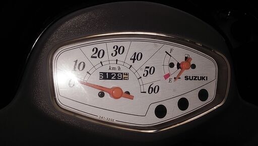 原付スズキレッツ4【格安】リヤボックス・ハーフヘルメット付き