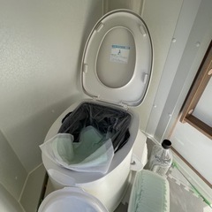 アイリスオーヤマ製　簡易トイレ TP-420V 本体のみ