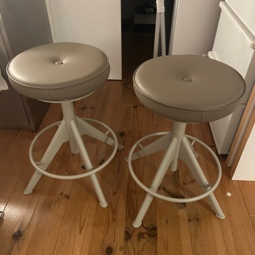 IKEA 昇降式チェア　スツール　椅子　TROLLBERGET トロルベルゲット　２つ