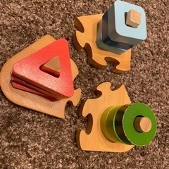 こどもちゃれんじベネッセ木育知育玩具型はめパズル、積み木