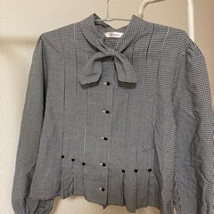 服/ファッション　ブラウス