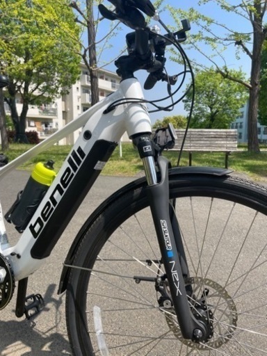 電動アシスト自転車 BENELLI MANTUS 27 TRK