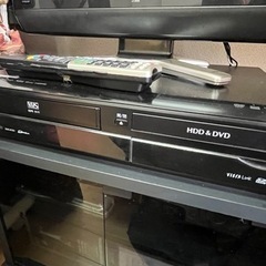 VHS&DVDプレーヤー　色黒