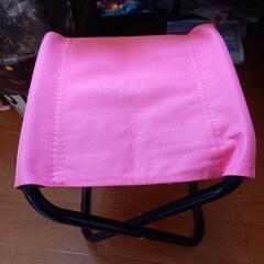 美品　折り畳み椅子　キャンプ　ピンク