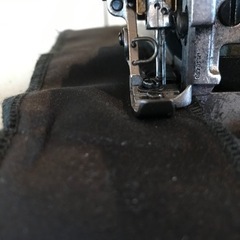 JUKI二本針オーバーロックミシン
