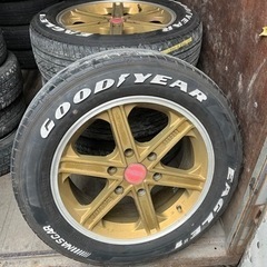 200系 ハイエース等に 215/60R17 社外ホイール