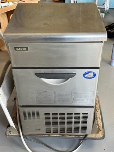 SANYO 製氷機 SIM-S38