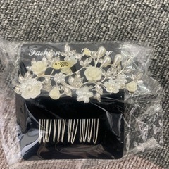 新品　未使用　ヘアアクセサリー　その他多数出品しております。