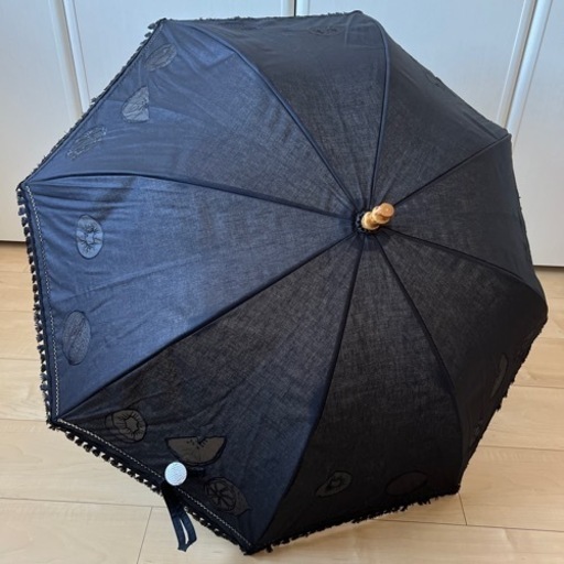 日傘 DEMODEE 可愛いフルーツ柄の日傘(美品) 日傘 DEMODEE 可愛いフルーツ柄の日傘(美品)