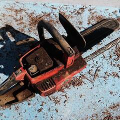 👍エンジン式チェーンソー ☝️現在、不動です！