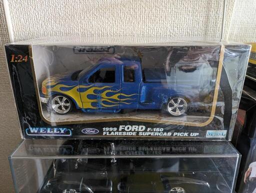 ミニカー WELLY FORD F-150 1/24SCALE