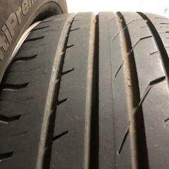 取引中 フォルクスワーゲン 純正ホイール、タイヤ付き