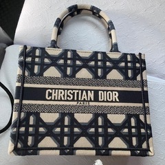 【ネット決済・配送可】新作 Dior ブックトート