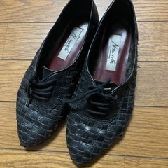 編み目　靴　ブラック　ポインテッド