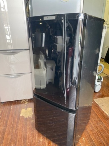 福岡市内配送無料　2019年式　三菱電機 146Lコンパクト2ドア冷蔵庫サファイアブラック MR-P15E-B
