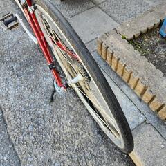 クロスバイク　７００ｘ２８ｃ　ＧＩＡＮＴ　８変速　フレーム　アルミ　美品　赤-バレンシアガトートバッグレディース