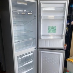 福岡市内配送設置無料　2022年式　アイリスオーヤマ 冷蔵庫 231L BIG冷凍室70L 幅54.5cm シルバー IRSN-23A-S 霜取り不要 省エネ 節電 大容量 東京ゼロエミポイント