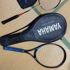 【商談中】テニスラケットとバトミントンラケット