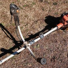 🌿草刈り機(刈り払い機) ☝️現在、不動です！ ☝️要整備＆調整！