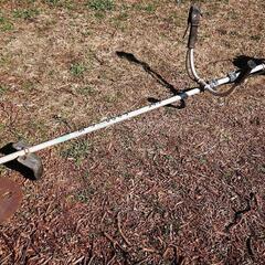 🌿草刈り機(刈り払い機) ☝️現在、不動です！ ☝️要整備＆調整！