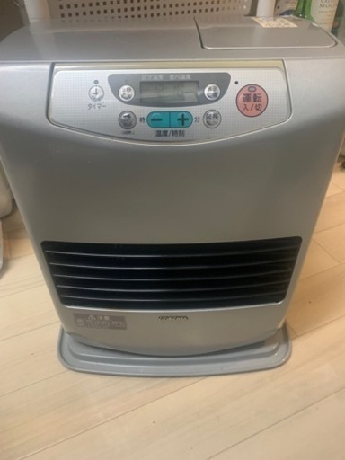 受け渡し者決定！　コロナファンヒーター　新品同様品 受け渡し者決まりました。新品 コロナ石油ファンヒーター
