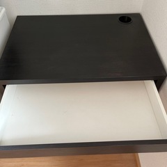 パソコンディスクIKEA