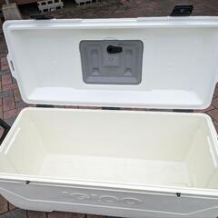 イグルークーラーボックス156リットル