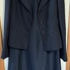 　スーツ　スカート・ワンピース2パターン　美品