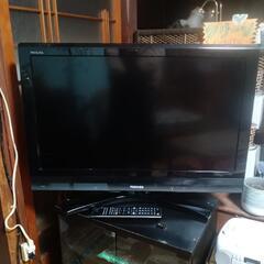 ３２インチ　テレビ　TOSHIBA　REGZA