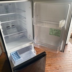 北九州市内配送無料　保証付き　三菱　冷凍冷蔵庫　2020年製　MR-P15E-B1