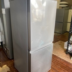 北九州市内配送無料　保証付き　2019年　AQR-13H-S(ブラッシュシルバー) 2ドア冷蔵庫 右開き 126L