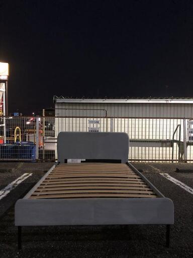 IKEA イケア 布張りセミダブルベッドフレーム SLATTUM スラットゥム