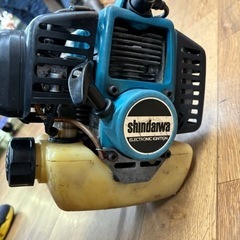 I634 🌈 Shindaiwa エンジン刈払機 S26B エンジン1発始動！　⭐ 動作確認済 ⭐ 簡易クリーニング済