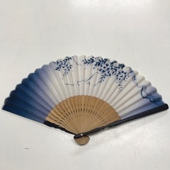 2402-920 扇子 藤 汚れあり 中古