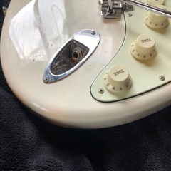 【美品!!】FenderJAPAN 2019年製 オリンピックホワイト  ストラトキャスター