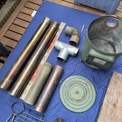 【お譲り先決まりました】ホンマ製作所 クッキングストーブ　（ケース、煙突、煙突支え、テント用板付）