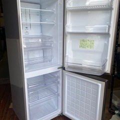 北九州市内配送無料　保証付き　２０２２年　アイリスオーヤマ 冷蔵庫 231L BIG冷凍室70L 幅54.5cm シルバー IRSN-23A-S 霜取り不要 省エネ 節電 大容量 東京ゼロエミポイント