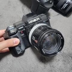 フィルムカメラ３台　動作確認していないためインテリア用とお考えください フィルムカメラ3台 動作確認していないためインテリア用とお考えください