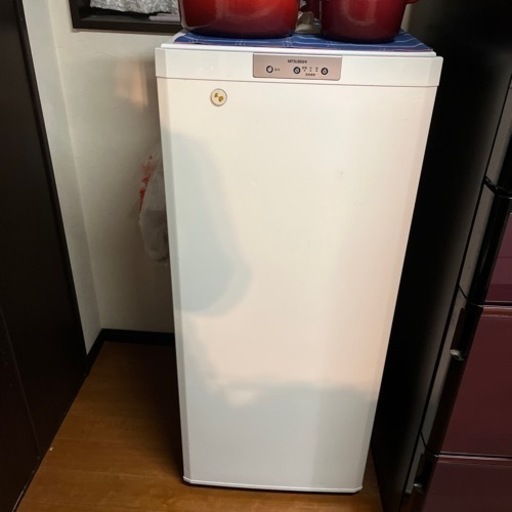 (取引中)三菱ノンフロン冷凍庫　ＭＦ-U12N-W型