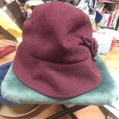 紫の帽子