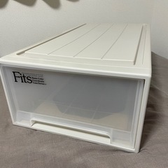 【取引中】Fits 衣装ケース