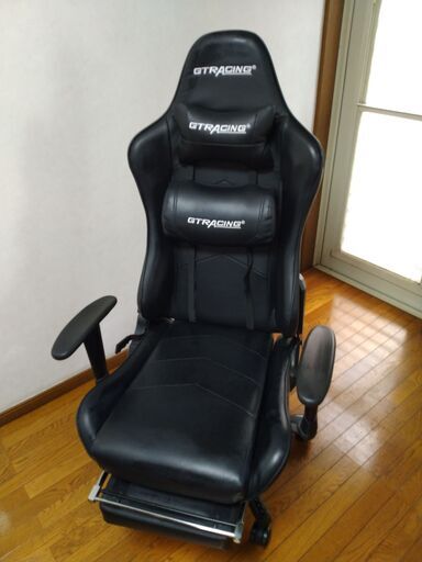 【無料お届け】GTRacing　ゲーミングチェア オットマン付き　黒色 GT901-BLACK