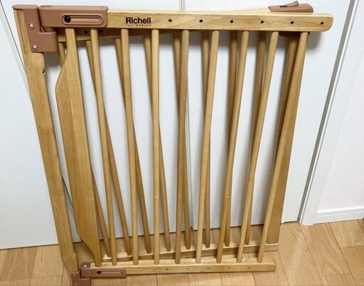 リッチェル バリアフリーゲート Richell 階段の上でも使える木のバリアフリーゲート