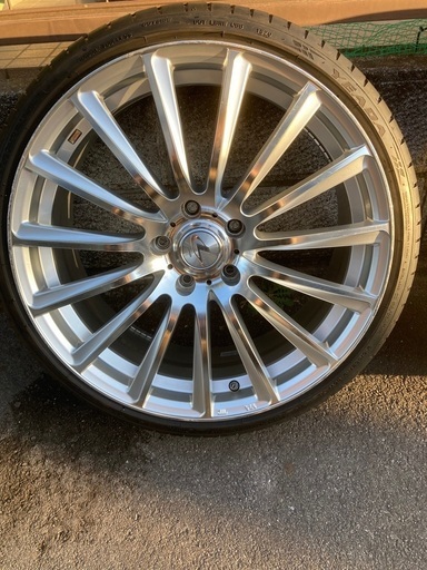 最終値下です‼️19インチアルミホイール➕タイヤ夏用ステーション  