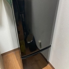 冷蔵庫　146L 三菱