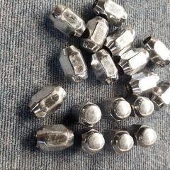 FEIDホイールスタットレスタイヤ付き。