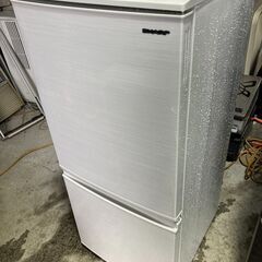 2019年製 SHARP ノンフロン冷凍冷蔵庫 137L SJ-D14E-S 2ドア どっちも