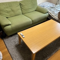 ニトリのソファとテーブル