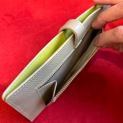 【新品未使用】アンメートルキャレ 長財布 スリム財布 薄型財布 レディース