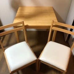 ★食卓テーブル＋椅子2脚　パイン材　天然木　中古